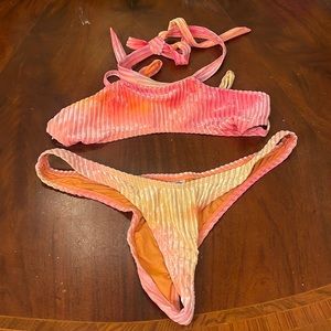 Dippin Daisy’s Large pink/ yellow velvet like bikini
